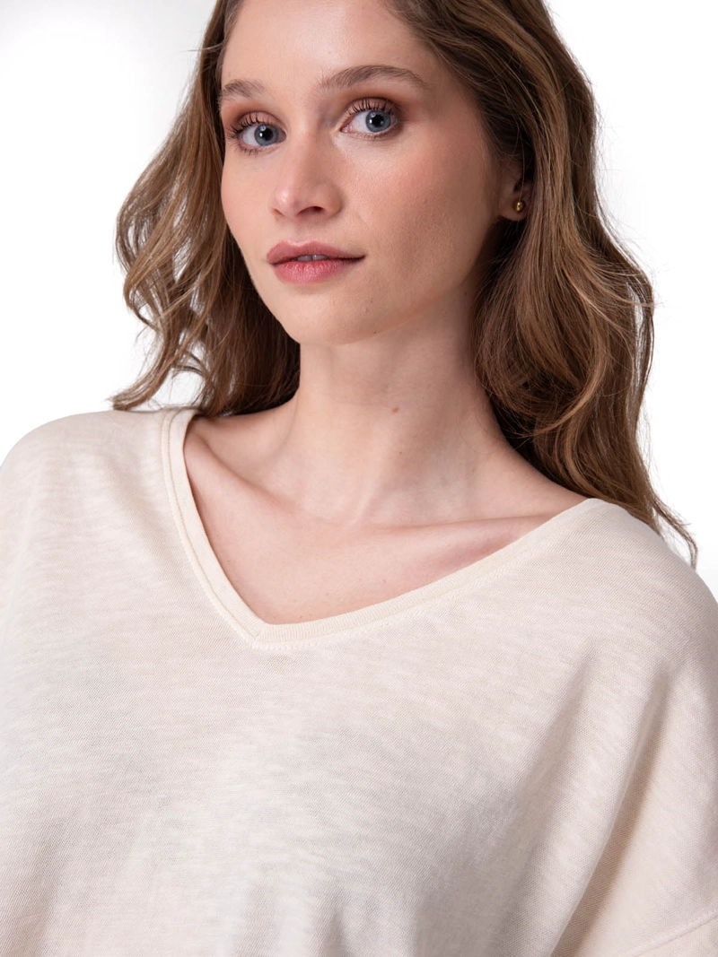 POLERA MANGA CORTA SLUB KNIT DEEP V-NEC MUJER CRUDO CAT - 4