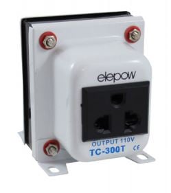 AUTOTRANSFORMADOR DE VOLTAJE 300W CON TIERRA GENÉRICO - 1