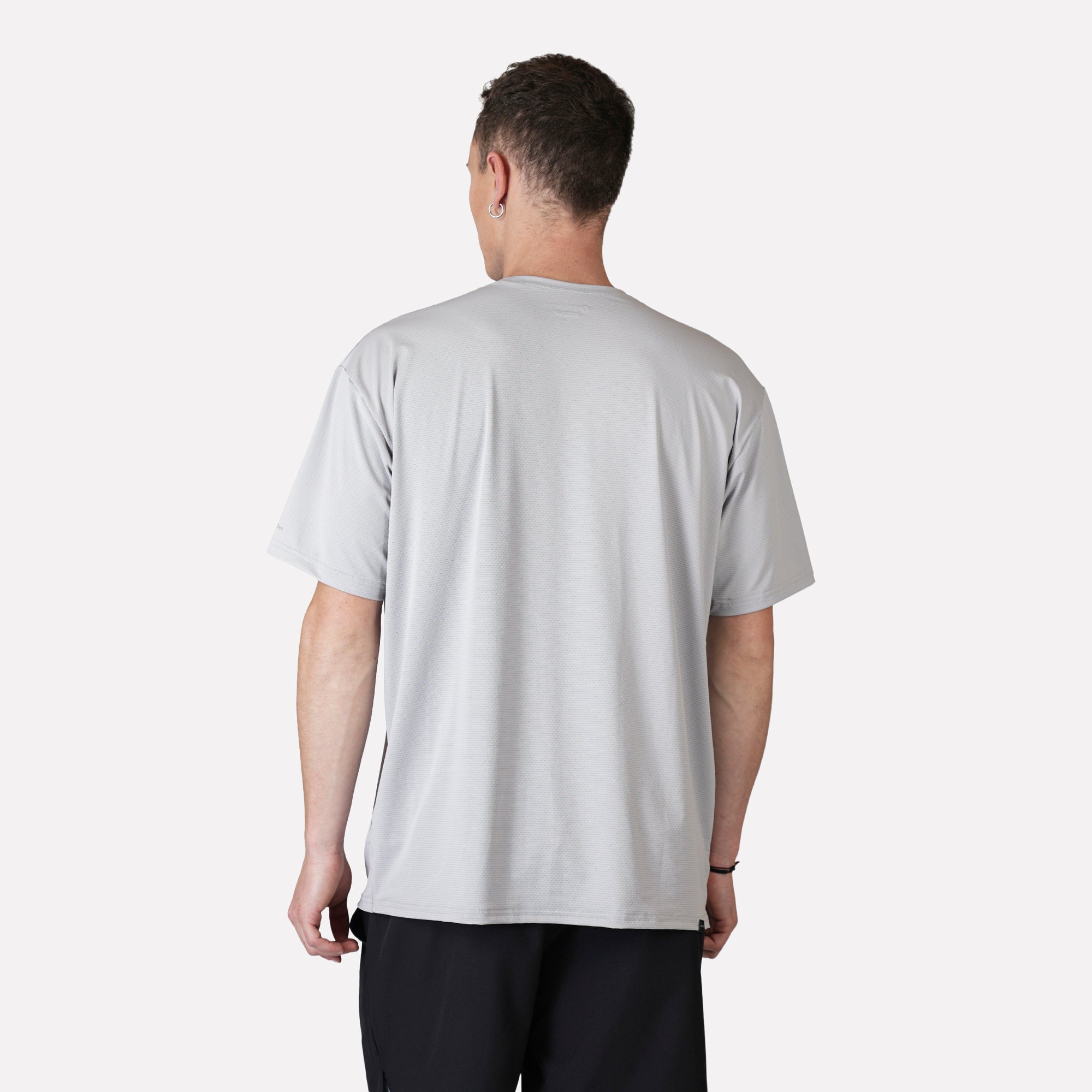 POLERA DEPORTIVA DRY CORE HOMBRE DINAMICA GRIS CLARO ATAKAMA OUTDOOR - 4