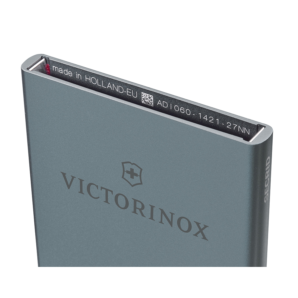 BILLETERA PARA TARJETAS ALTIUS SECRID ESSENTIAL COLOR TITANIO VICTORINOX. - 4