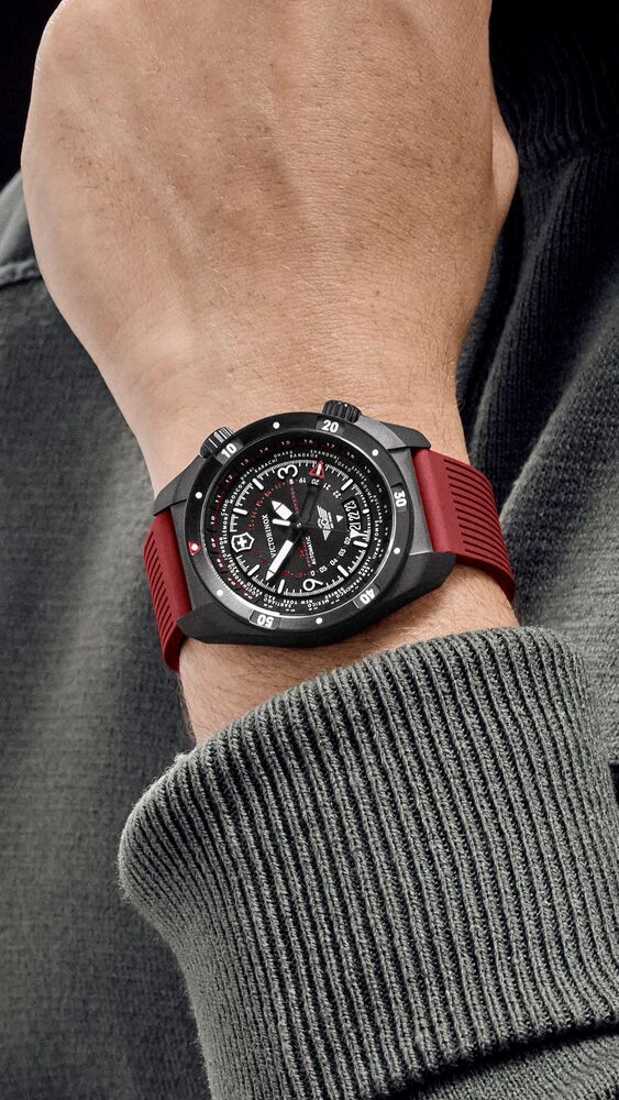 RELOJ AIR PRO AUTOMATICO CORREA CAUCHO ROJO VICTORINOX - 9
