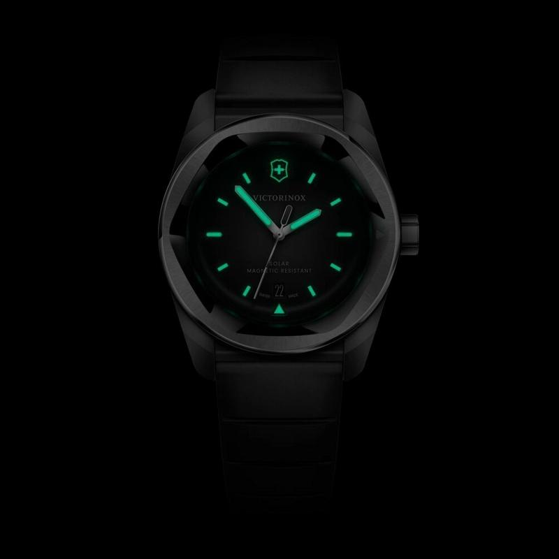 RELOJ CONCEPT ONE SOLAR NEGRO CORREA DE CAUCHO VICTORINOX - 6