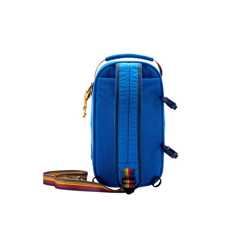 SOFT COOLER COLEMAN STRANGER THINGS 6 LATAS AZUL MARINO - 3