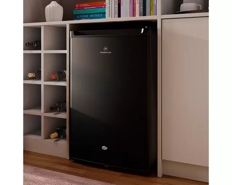 FRIGOBAR MADEMSA MMB 120 B NEGRO 122 LT - 4