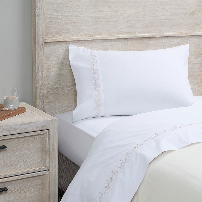 SABANA ROSEN 220 HILOS BORDADA FLORAL BLANCA 1,5 PLAZAS - 1