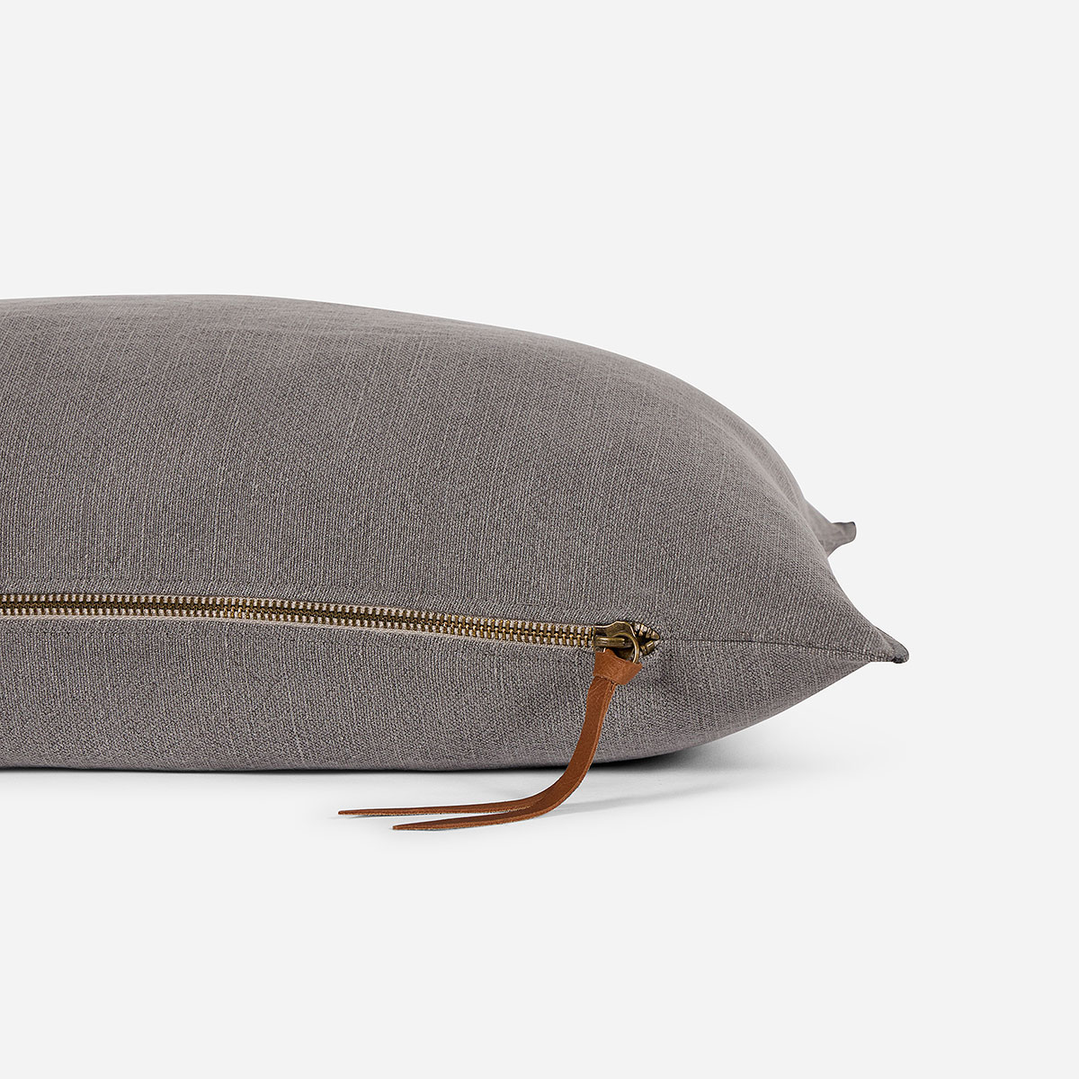 FUNDA DE COJIN AMBIENTE LINO-ALGODON 60 X 40 CM GRIS - 3