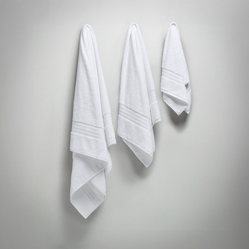 TOALLA LISA BASIC SABANA 700 GRAMOS BLANCO - 2