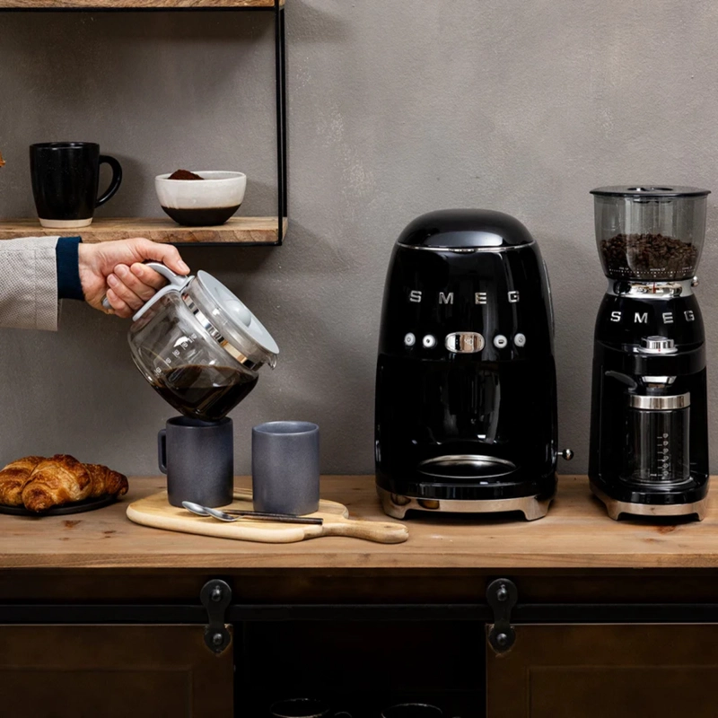 CAFETERA DE GOTEO SMEG NEGRA - 4