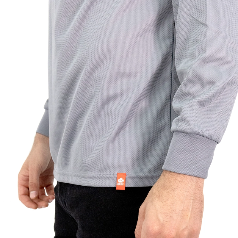 POLERA COOLDRY QUEBEC MANGA LARGA GRIS - 6