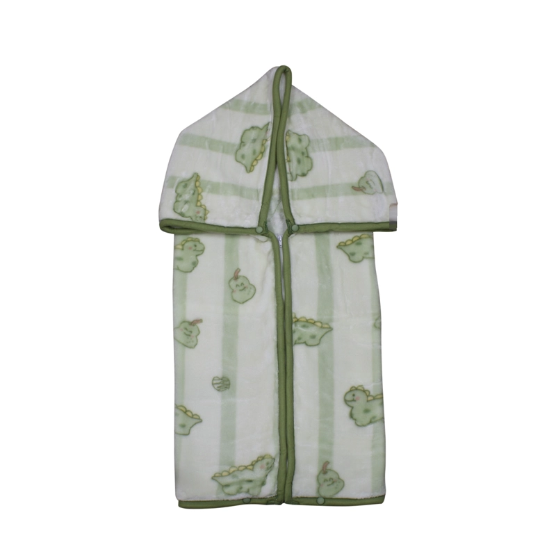 SACO CON BROCHE ULTRA SOFT DINO 80X110CM VERDE BEBESIT - 3