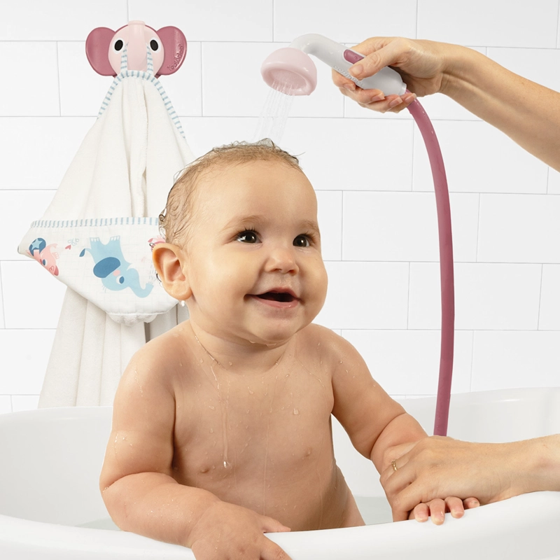 SET DE BAÑO DUCHA ELEFANTE Y TOALLA ROSA YOOKIDOO - 5