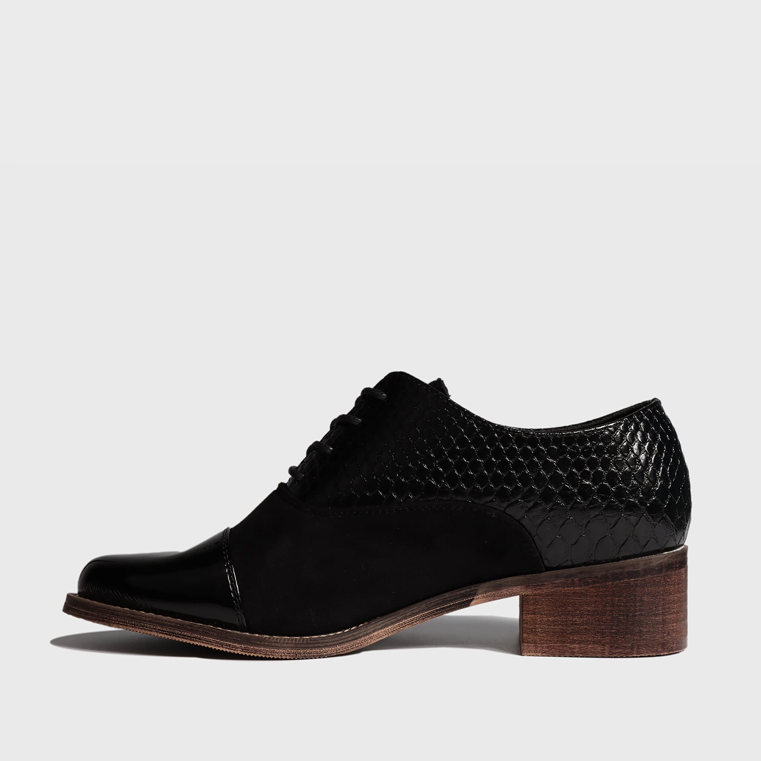 ZAPATO NEGRO MUJER 23551 - 4