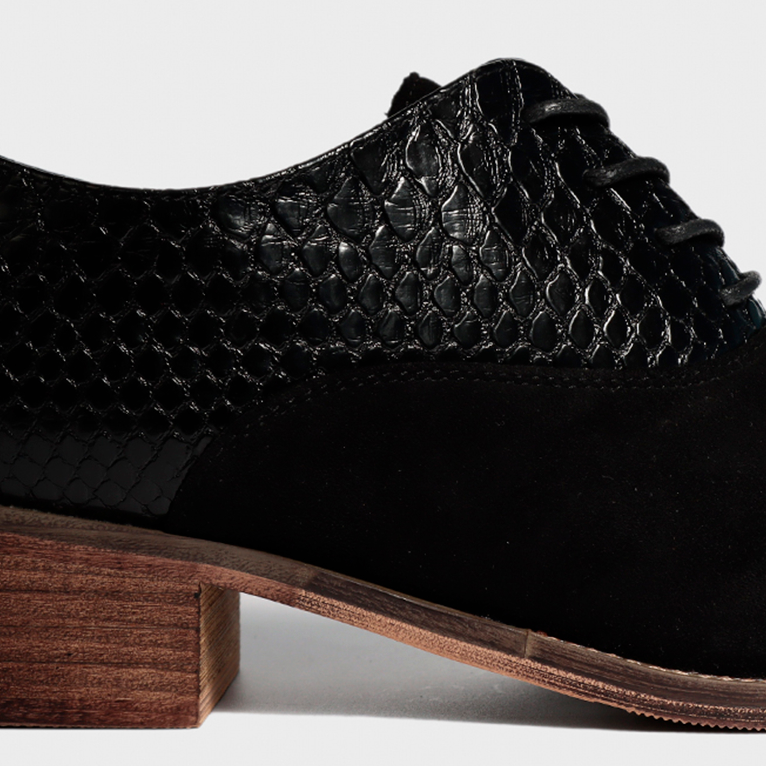 ZAPATO NEGRO MUJER 23551 - 6