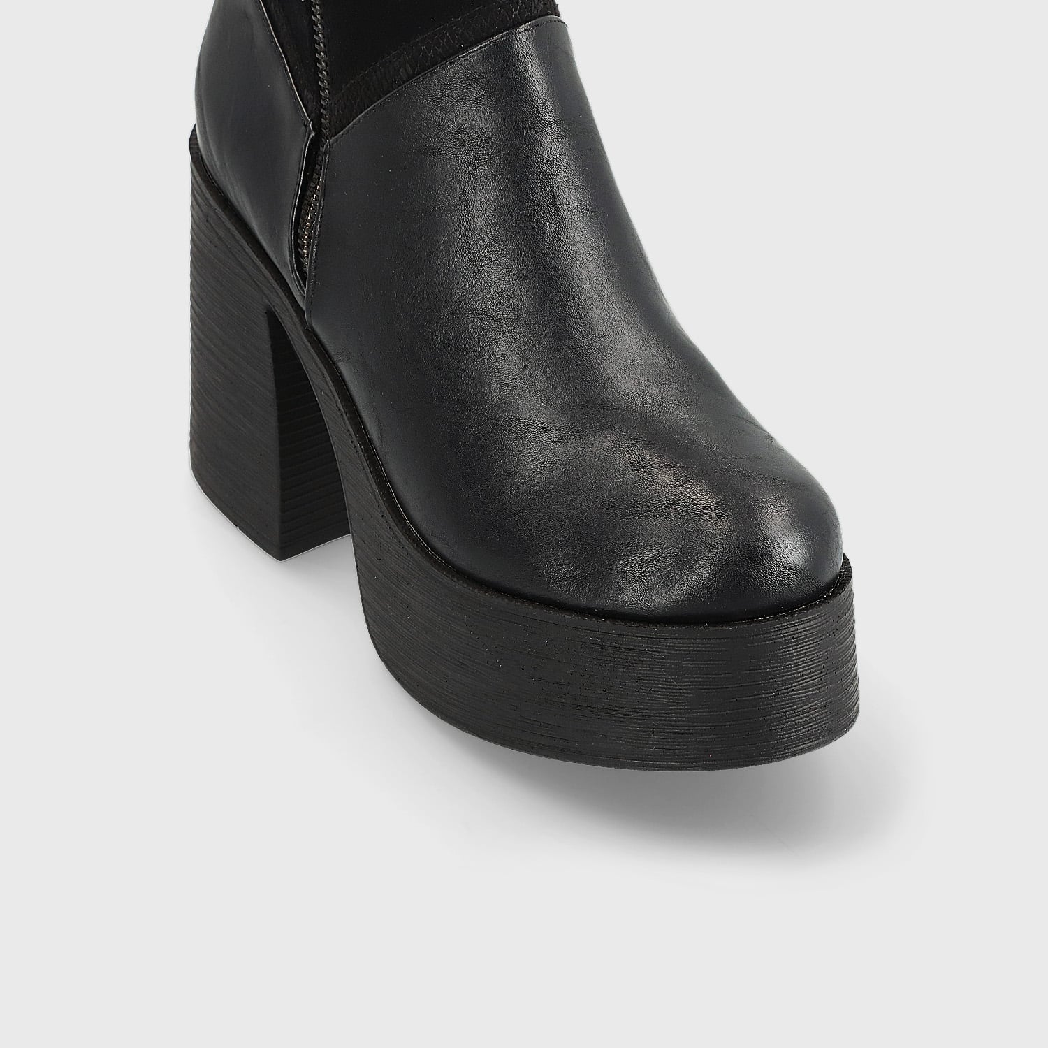 BOTIN PLATAFORMA NEGRO MUJER 25630 - 6