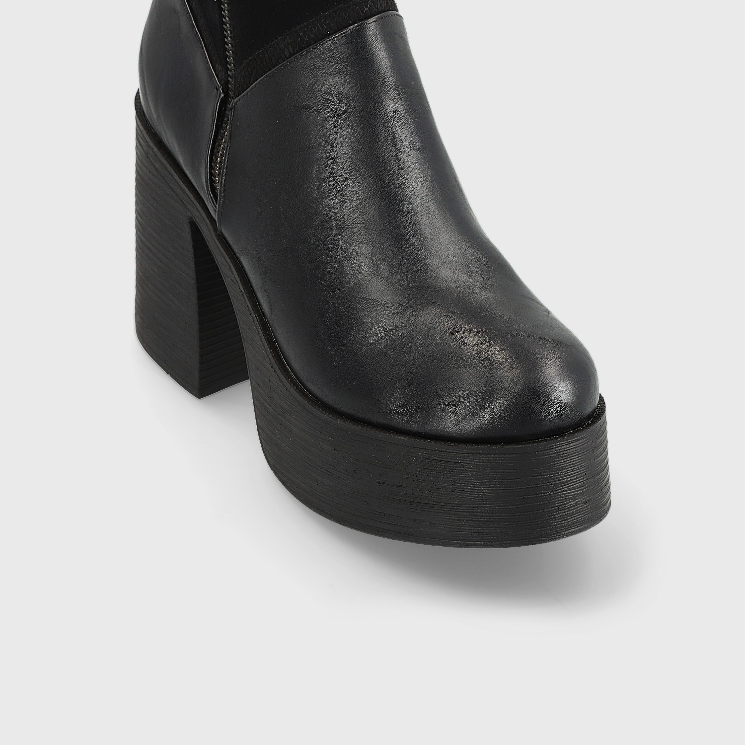 BOTIN PLATAFORMA NEGRO MUJER 25630 - 6