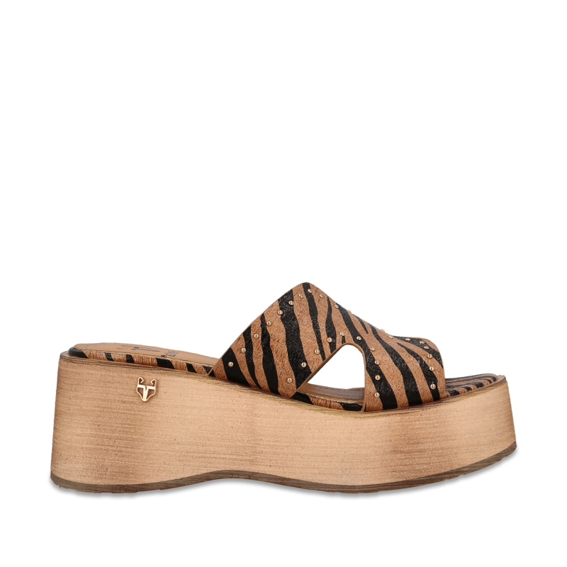 SANDALIA PLATAFORMA ANIMAL PRINT MUJER GINA - 1