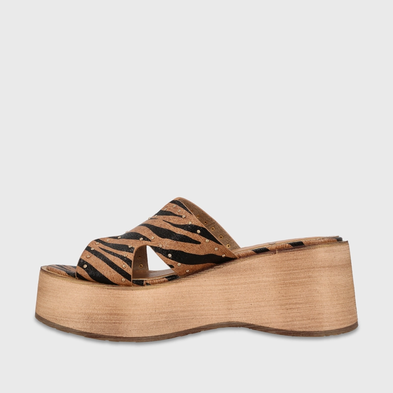 SANDALIA PLATAFORMA ANIMAL PRINT MUJER GINA - 4