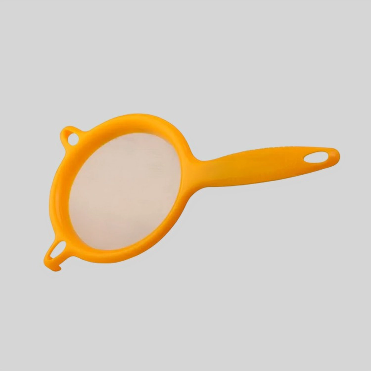 COLADOR PLASTICO 14 CM - 1