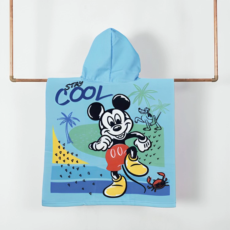 TOALLA DE PLAYA CON CAPUCHA MICKEY MAKING - 1