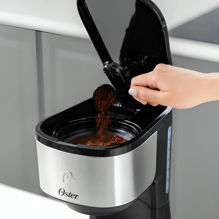 CAFETERA PROGRAMABLE OSTER®  8 TAZAS EN ACERO INOXIDABLE BVSTDC10SS - 3