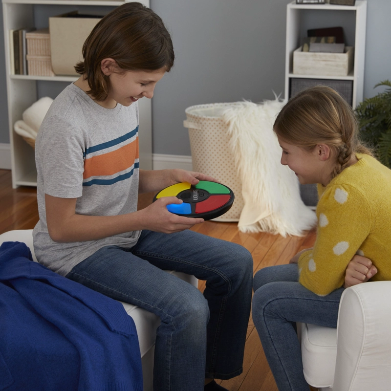 JUEGO DE MESA HASBRO GAMING SIMON - 4