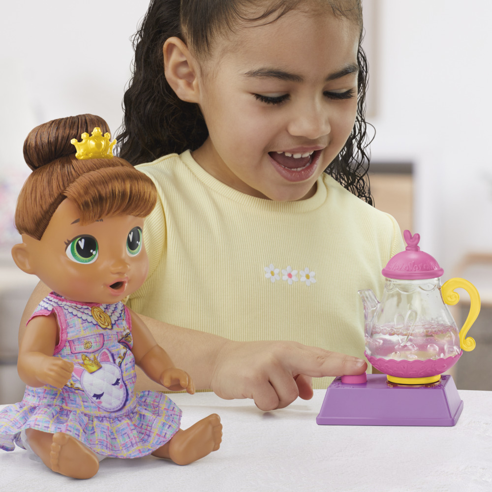 MUÑECA BABY ALIVE FIESTA DE TÉ BURBUJEANTE SOPHIA SPARKLE - 7