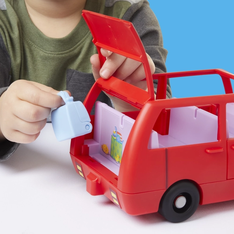 MUÑECA PEPPA PIG EL GRAN AUTO DE LA FAMILIA DE PEPPA - 13