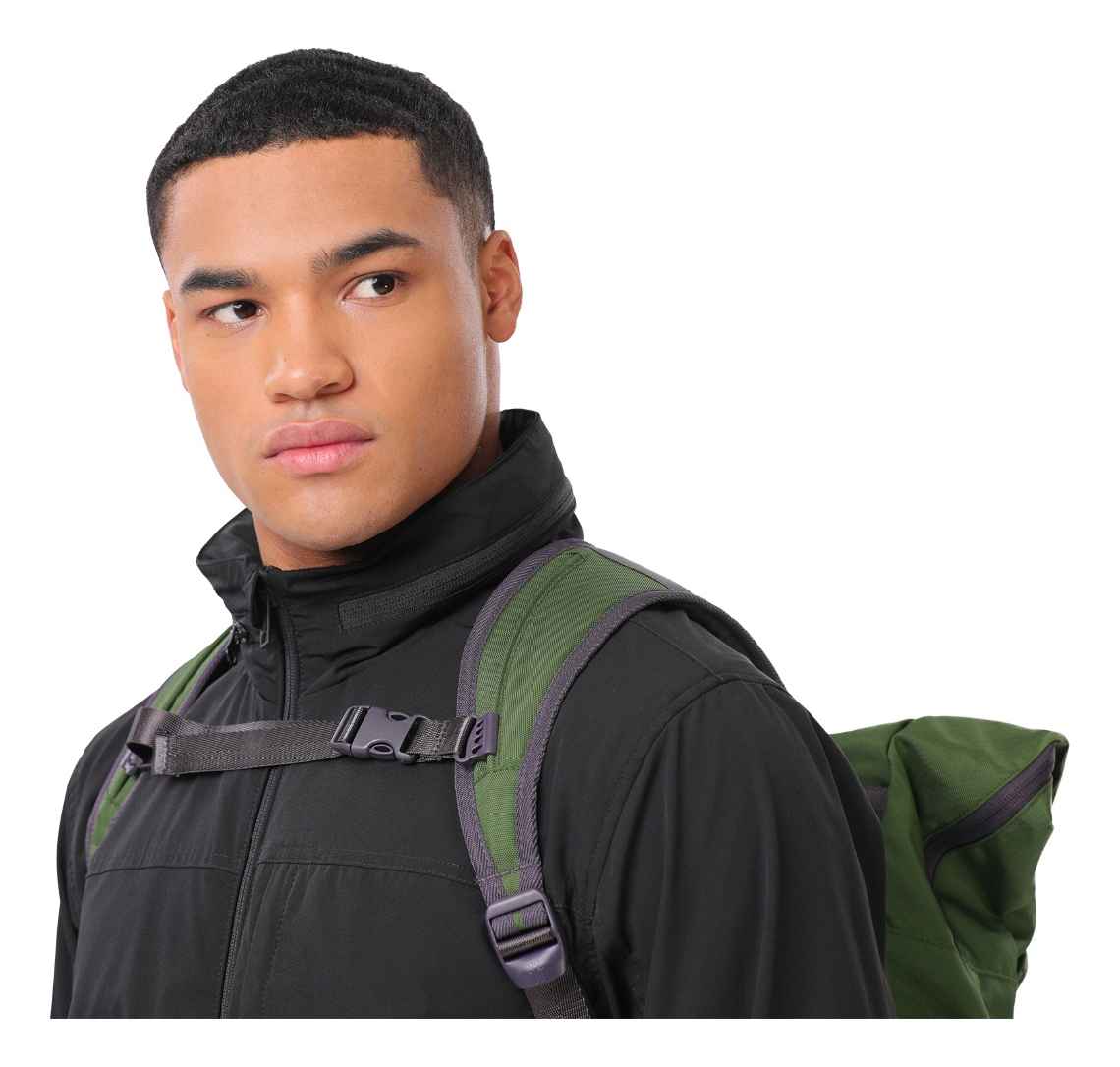 TOTTO MOCHILA GRANDE NOTEBOOK URBANA JUVENIL HOMBRE ANTIROBO - 7