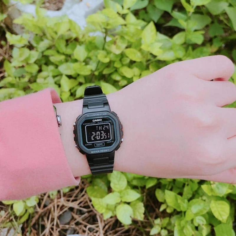 RELOJ CASIO LA-20WH-1B MUJER - DIGITAL - 4