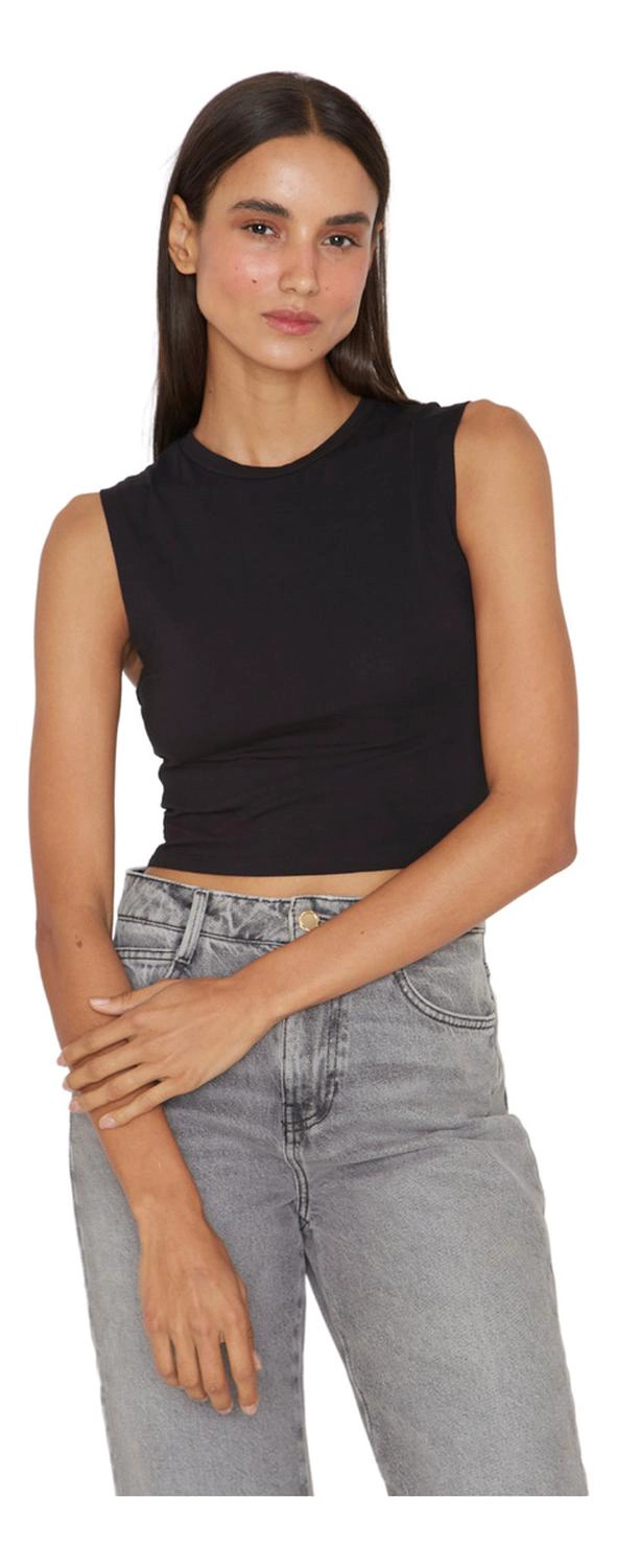 POLERA ALE EN COLOR NEGRO - 1