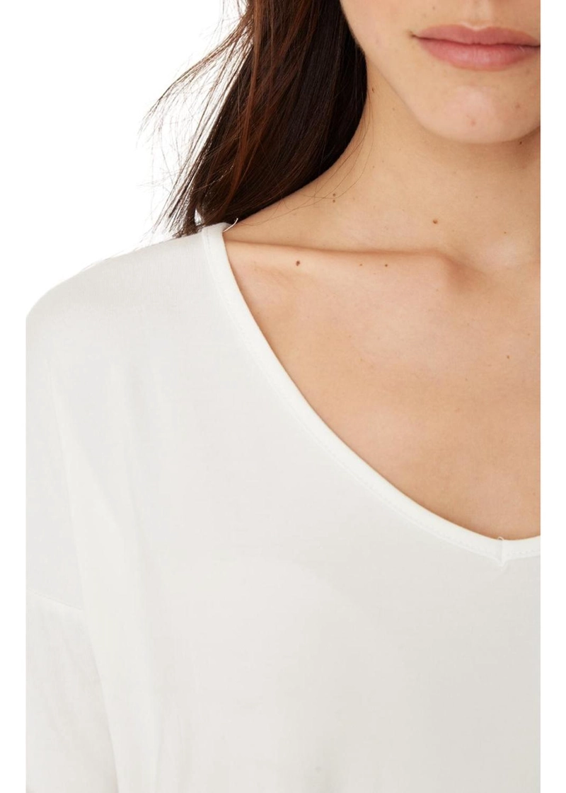 POLERA ALANA EN V EN COLOR BLANCO JACINTA TIENDA - 5