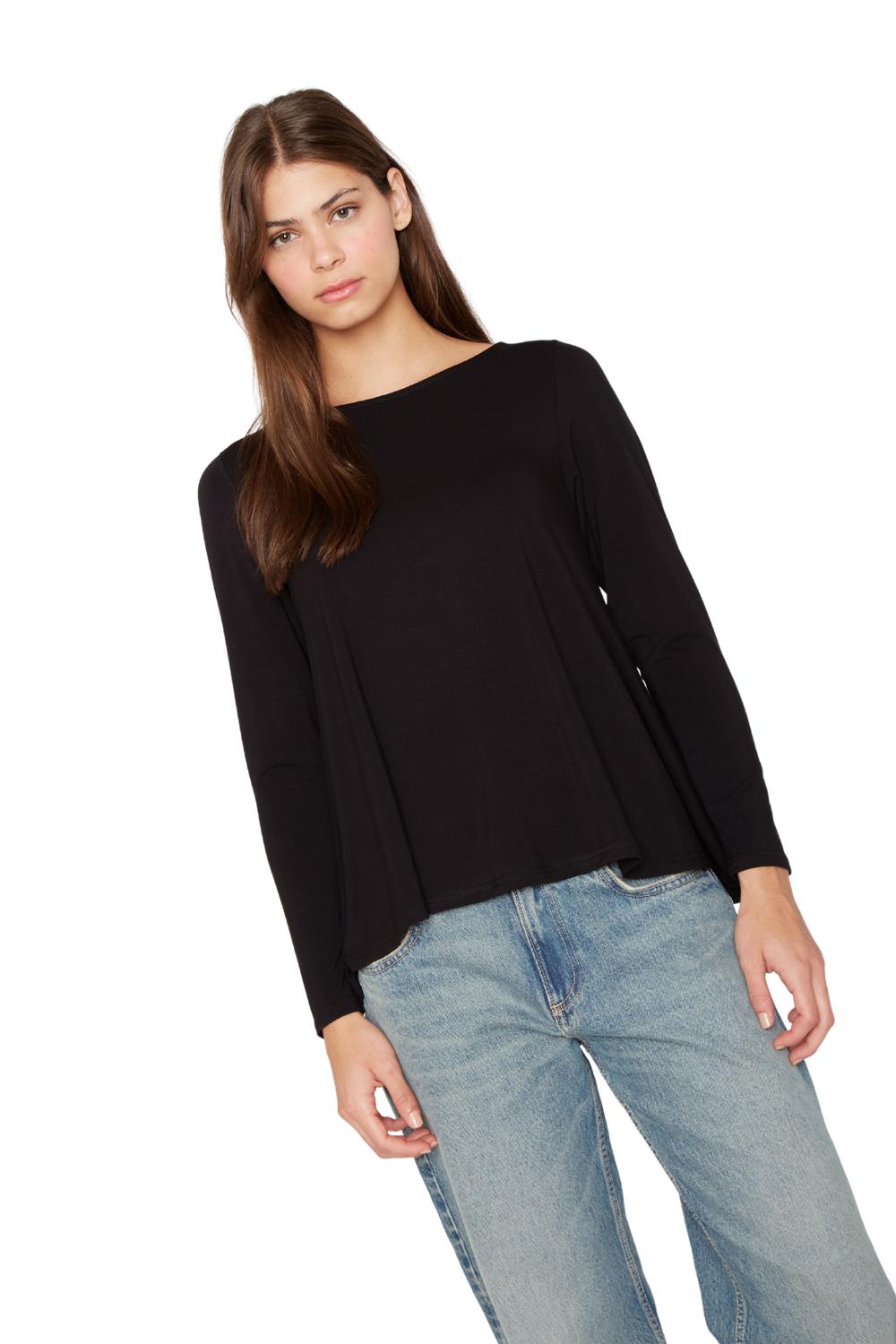 POLERA BIANCA CAMPANA III EN COLOR NEGRO JACINTA TIENDA - 1