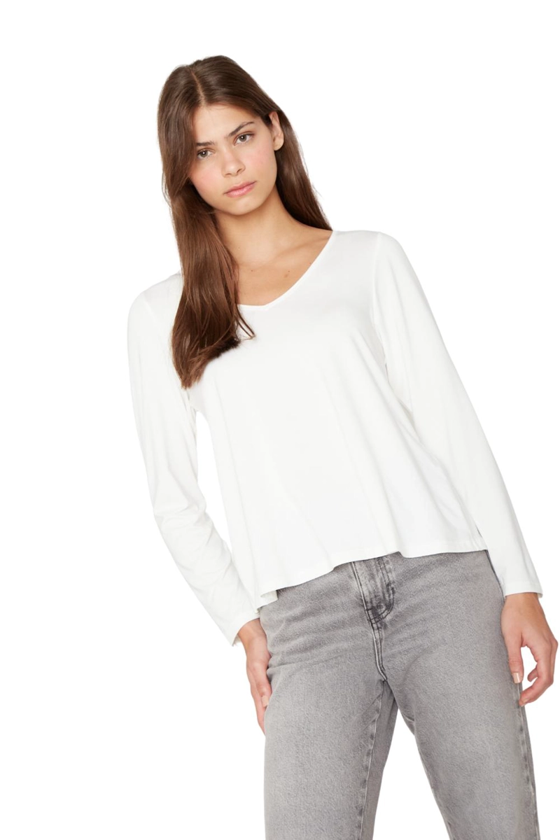 POLERA FRIDA III EN COLOR BLANCO JACINTA TIENDA - 2