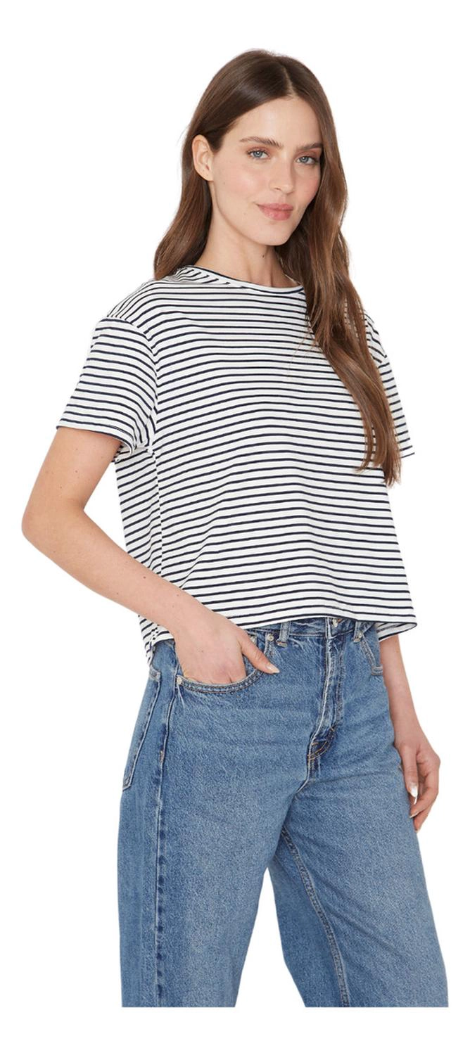 POLERA ARA EN COLOR BLANCO Y AZUL JACINTA TIENDA - 2