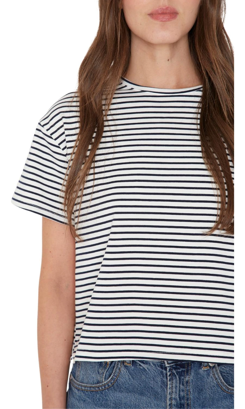 POLERA ARA EN COLOR BLANCO Y AZUL JACINTA TIENDA - 6