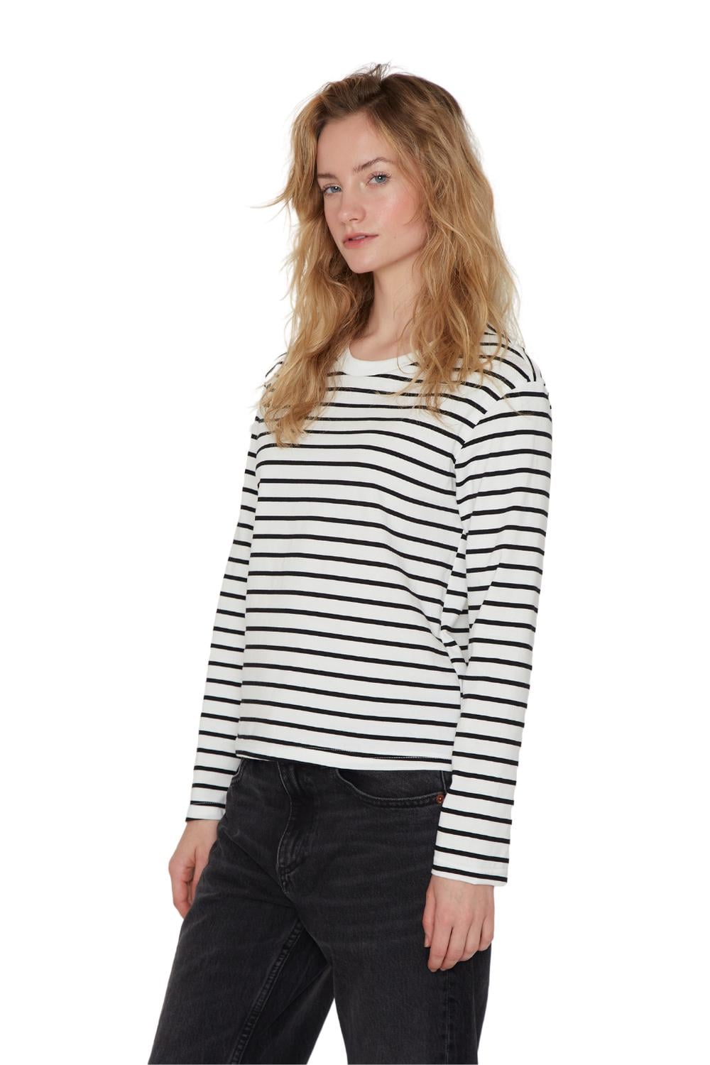 POLERA ALASKA RAYAS BLANCA JACINTA TIENDA - 3