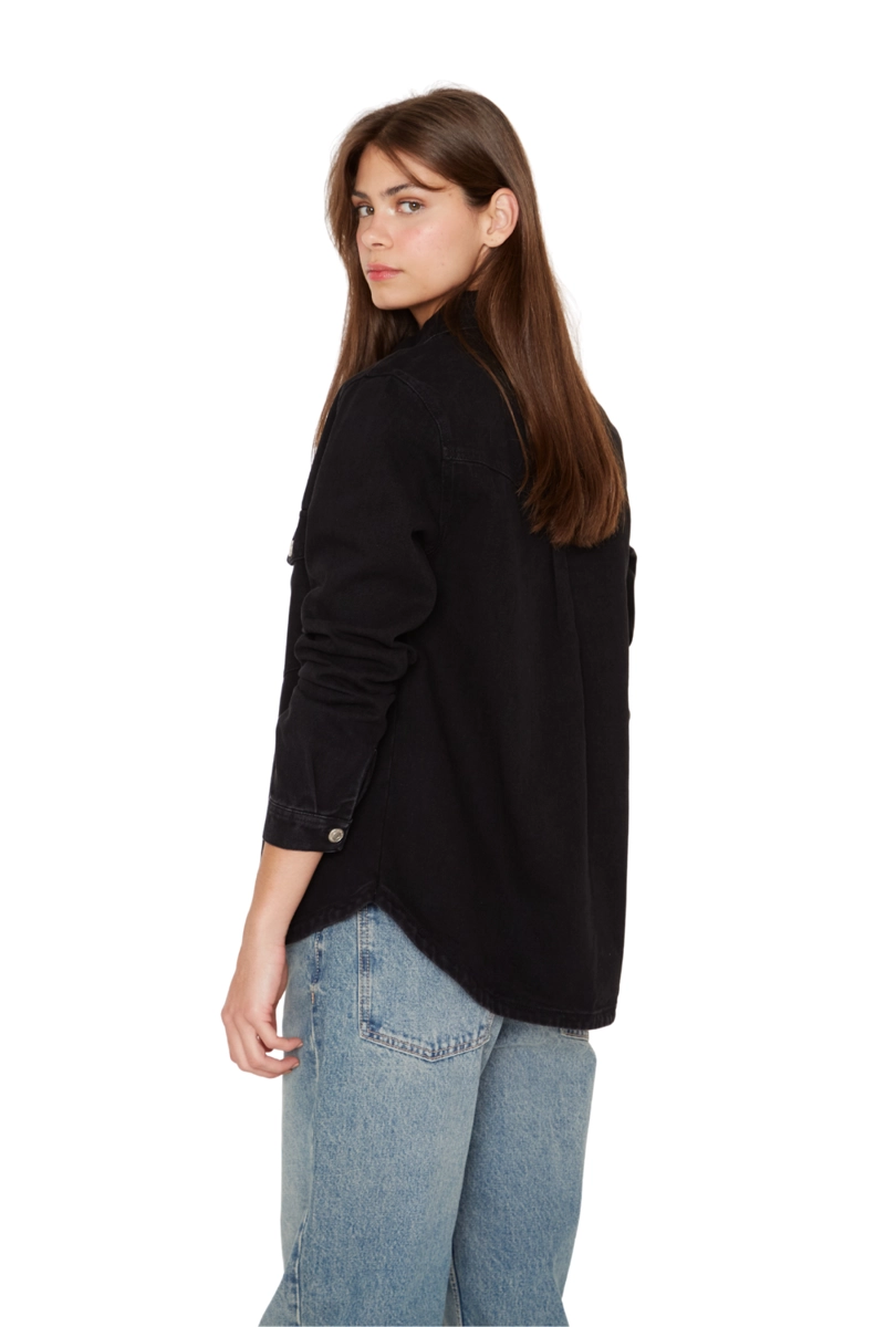 CAMISA PORTER BOLSILLOS EN COLOR NEGRO JACINTA TIENDA - 3