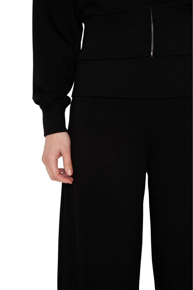 BUZO MILA NEGRO JACINTA TIENDA - 5