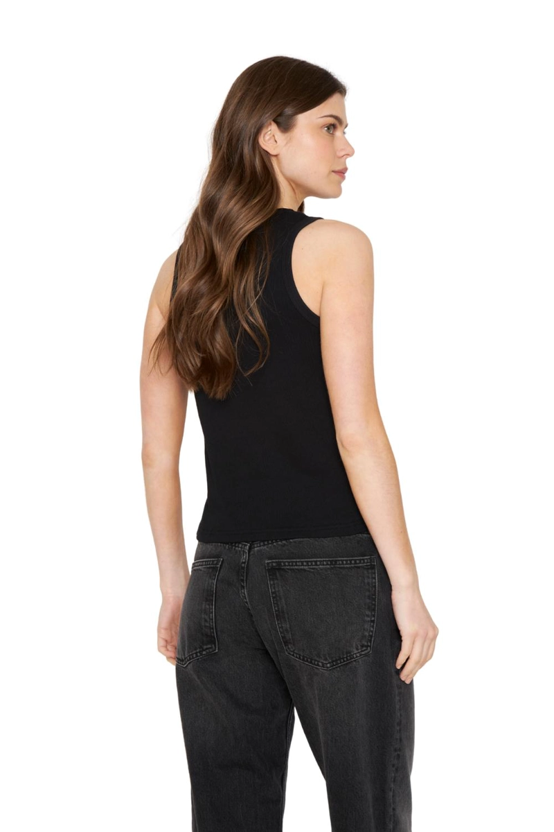 POLERA MAE CUELLO EN V NEGRA JACINTA TIENDA - 5