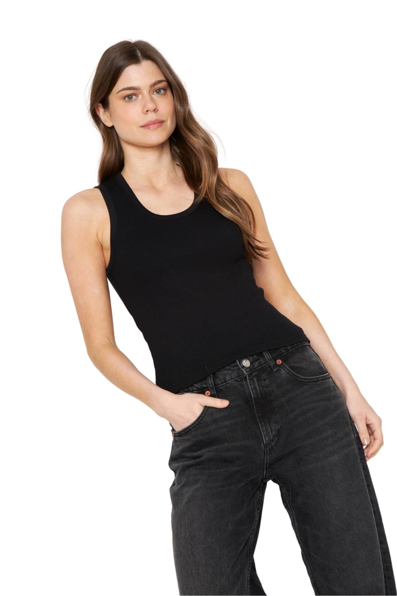 POLERA MAE CUELLO REDONDO NEGRA JACINTA TIENDA - 3