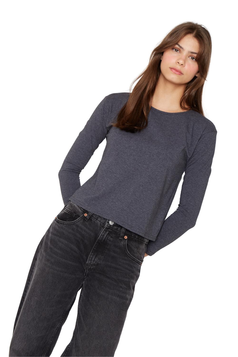 POLERA CLARA II GRIS OSCURO JACINTA TIENDA - 4