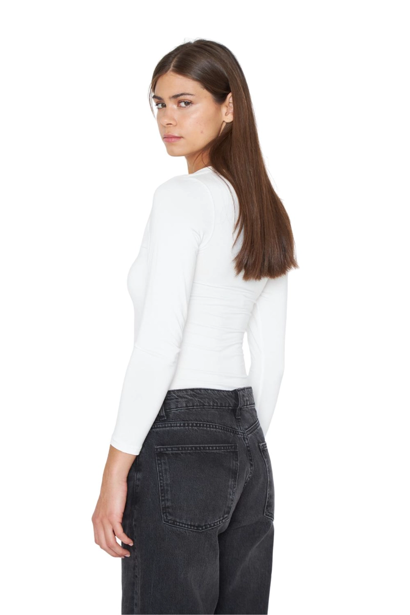 POLERA EMILIA BLANCA JACINTA TIENDA - 5