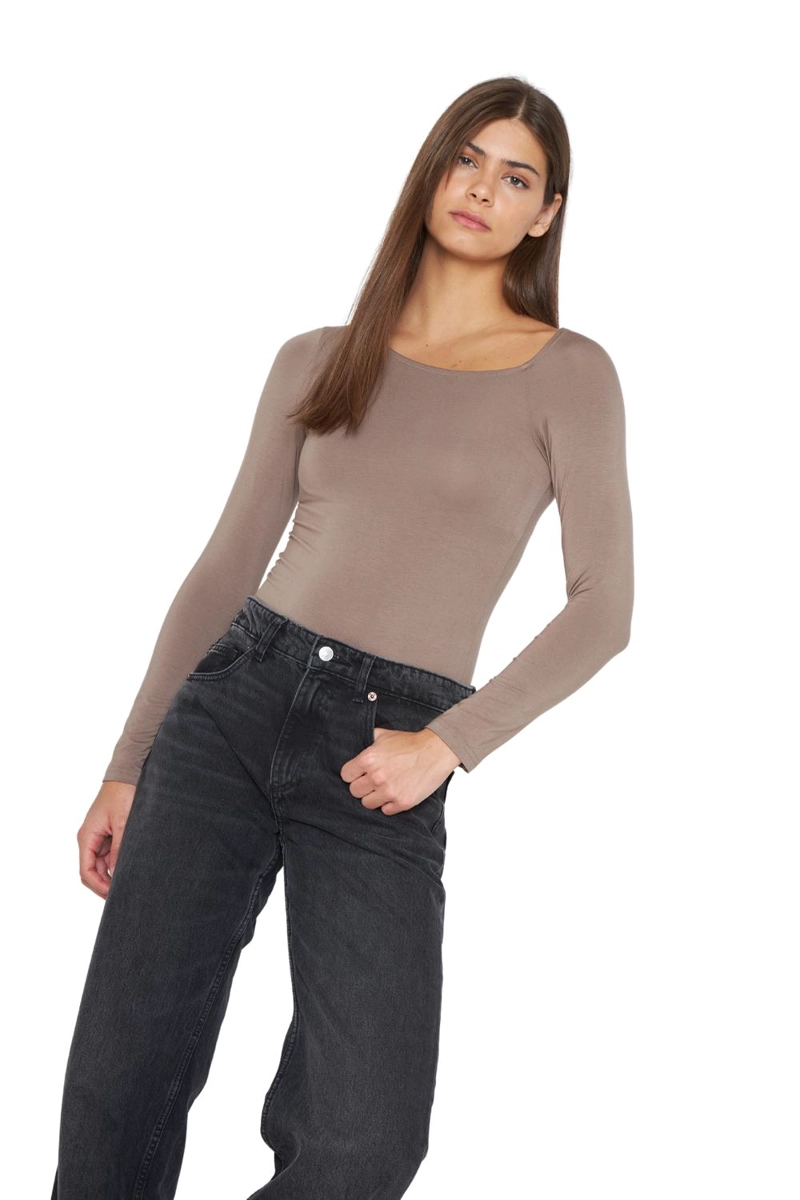 POLERA EMA CAFE  JACINTA TIENDA - 4