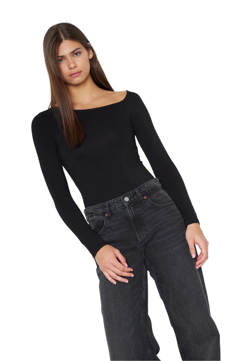 POLERA EMA NEGRA JACINTA TIENDA - 2