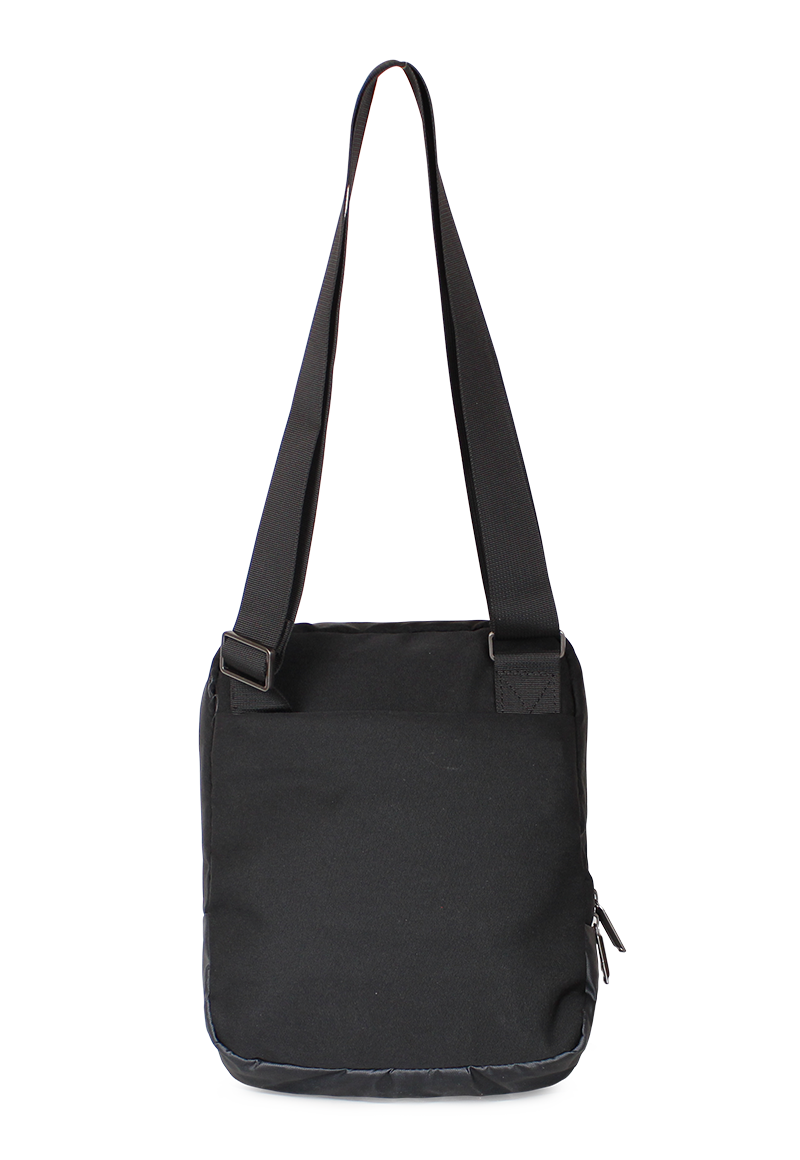 BOLSO KENNETH COLE NEGRO CRUZADO QUIEN - 3