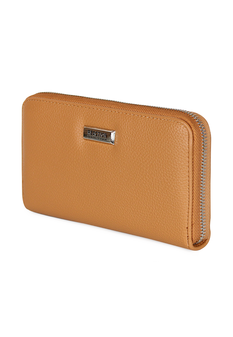 2 BILLETERAS DE MUJER CALIXTA NEGRA Y CAFÉ KENNETH COLE - 5