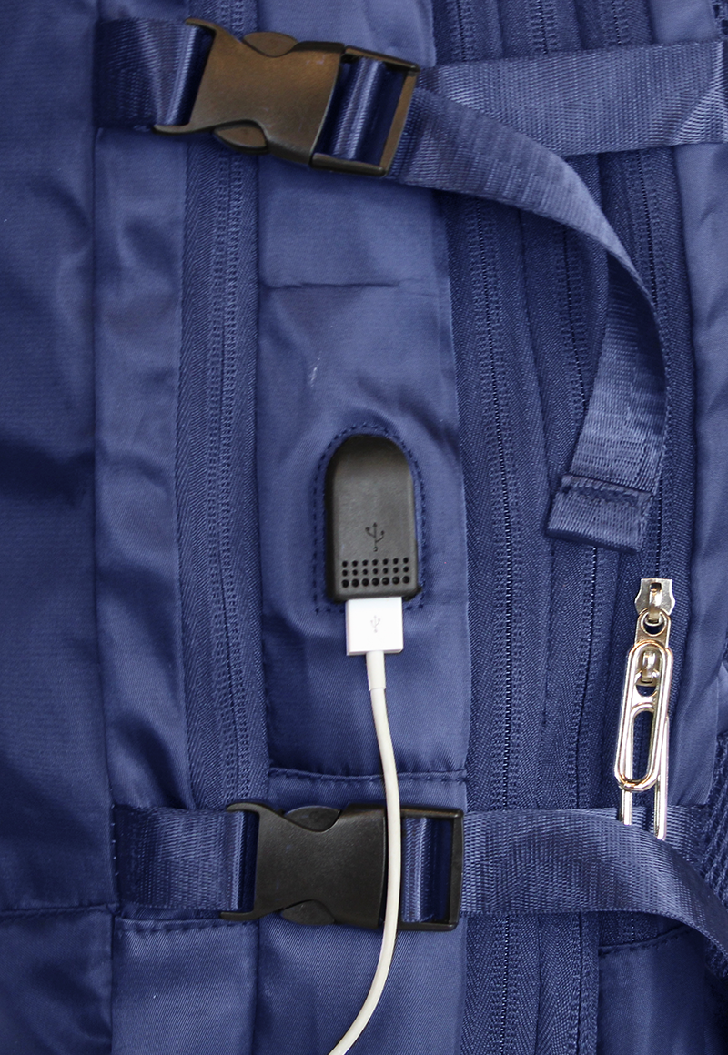 MOCHILA VIRAL AZUL CON USB SWISS BAG - 6