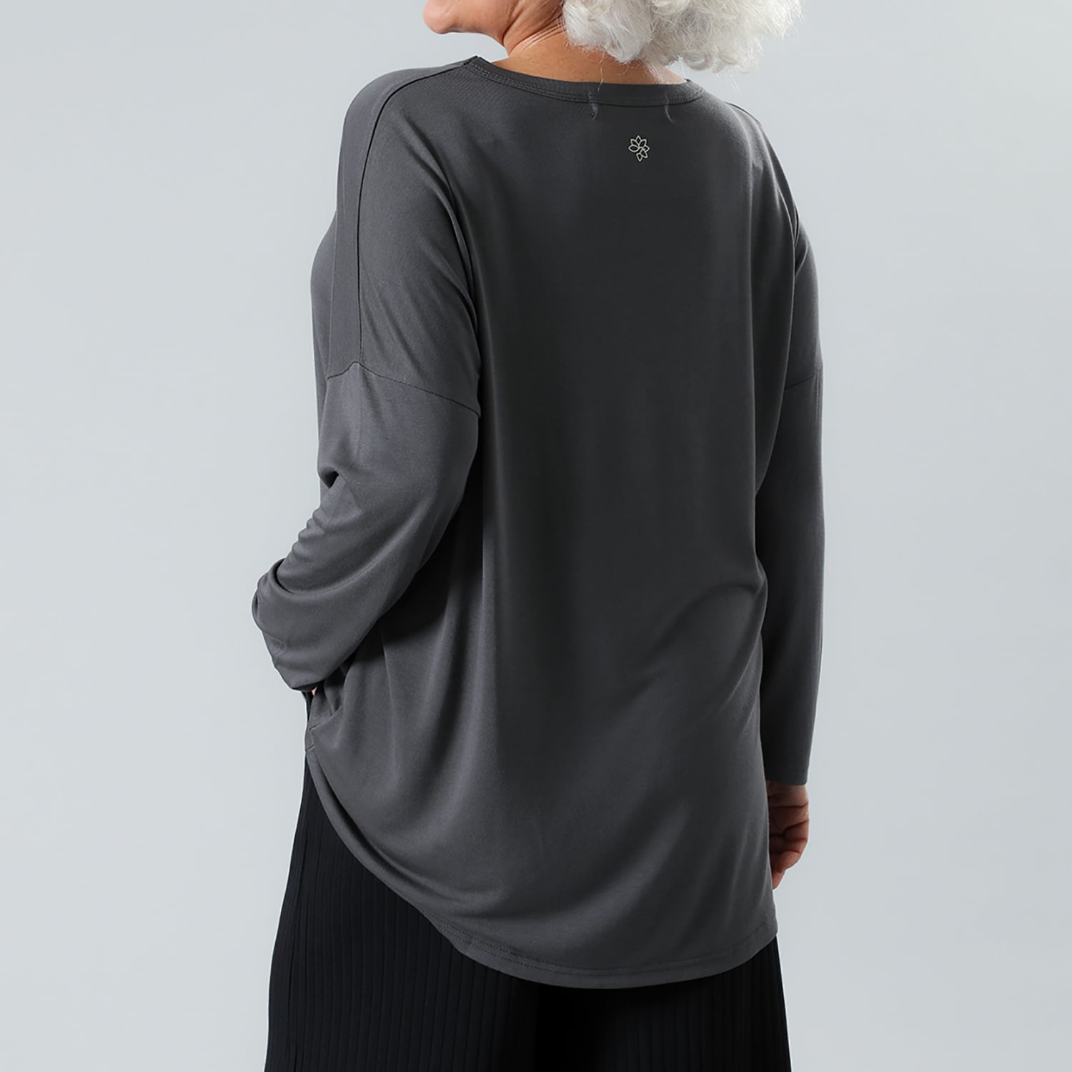 POLERA MANGA LARGA MUJER PLATEADO - 2