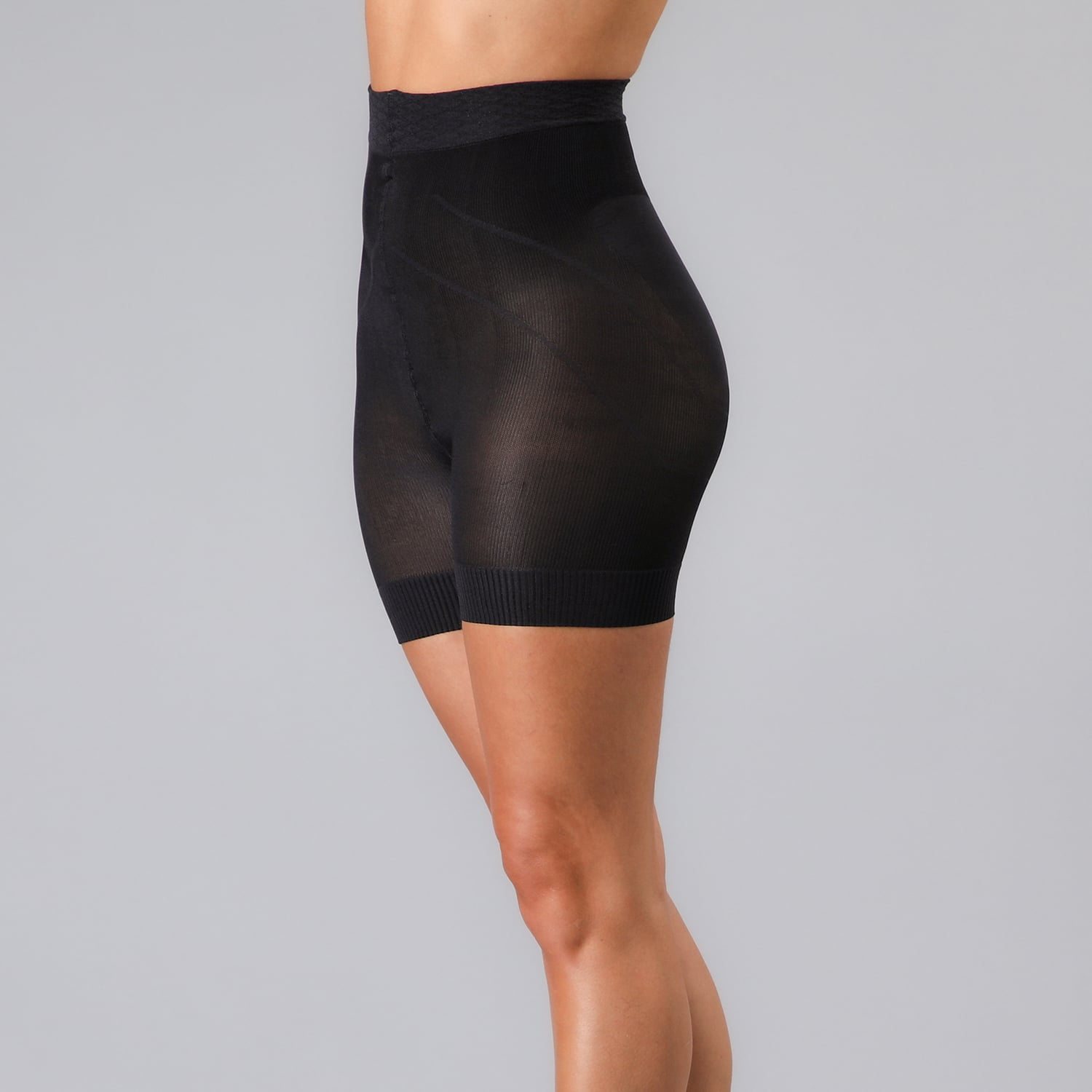 SHORT COMPRESION MUJER 70D EN COLOR NEGRO - 2