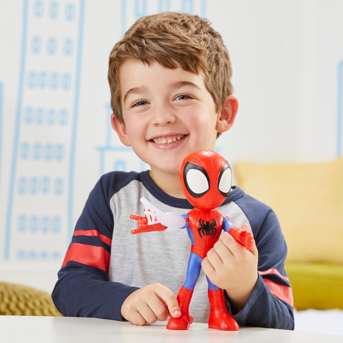 FIGURA DE ACCION SPIDEY MEGA 22.5 CM ARTICULADA - 5